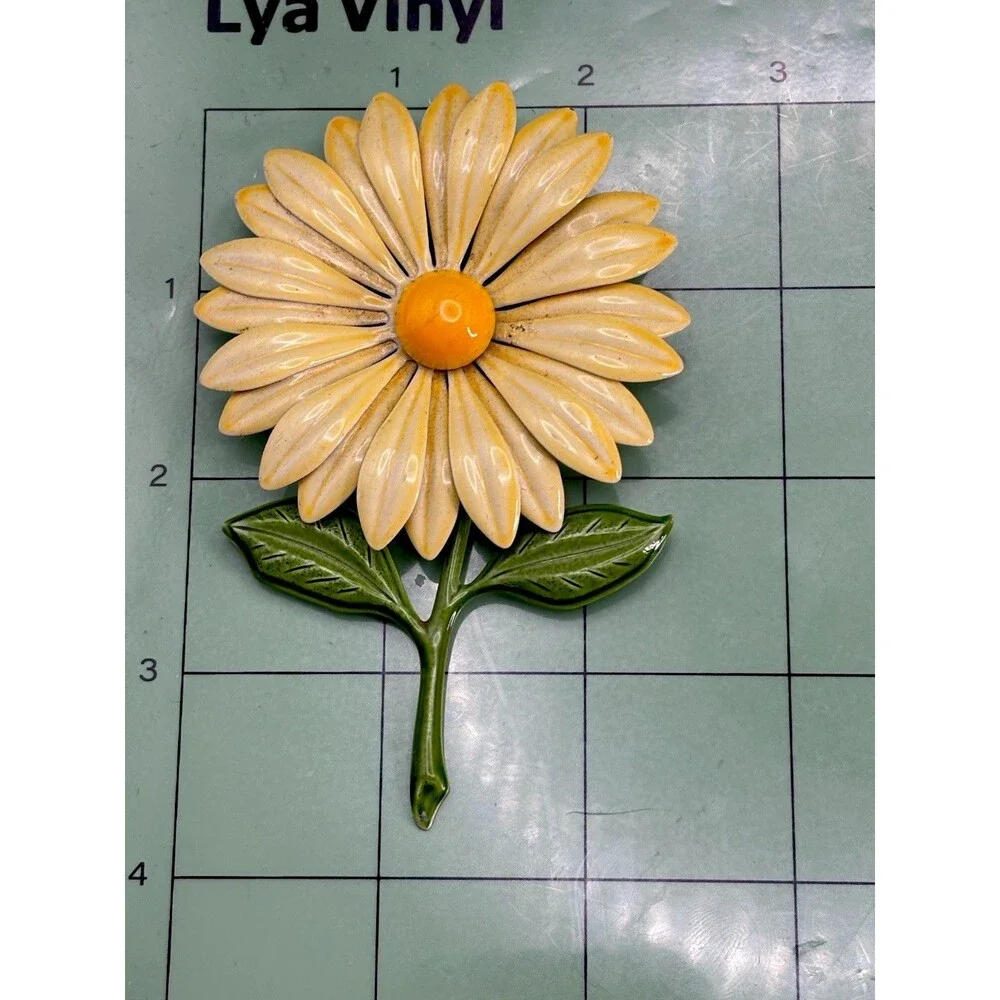 VTG 8 LARGE Flower Power Enamel Metal Brooch Pin Lot Retro 60s 70s( 1.75”-4”)
